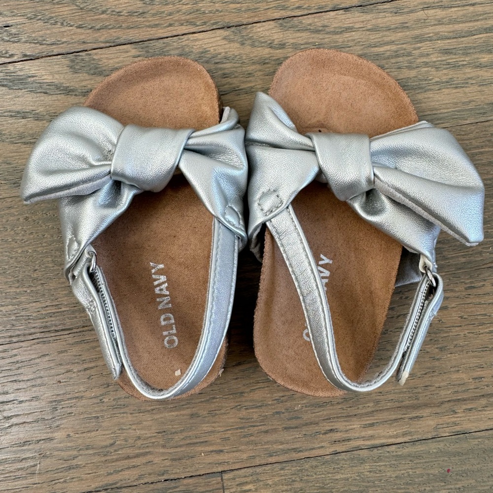 Silver bow sandals